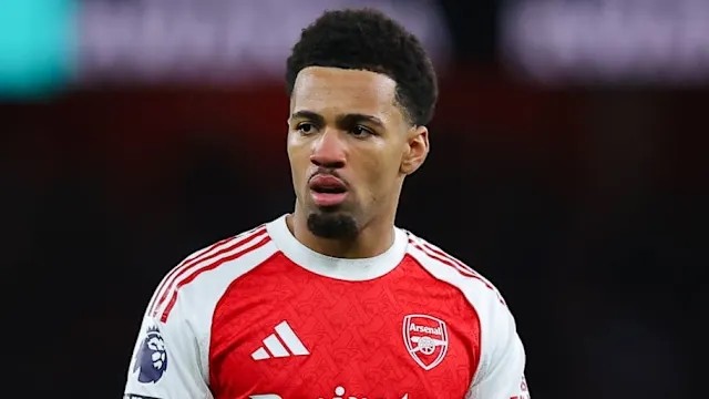 Ethan Nwaneri đang thiếu cơ hội ra sân tại Arsenal.