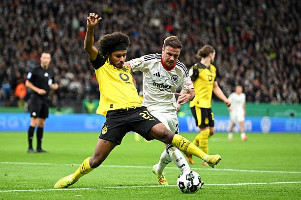 Dortmund chuẩn bị hành quân đến sân của Frankfurt. 