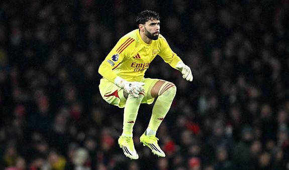 David Raya (6.9): Không có quá nhiều việc phải làm, vì không có cú sút nào của Liverpool đi trúng đích. Tuy nhiên, thủ thành người Tây Ban Nha đã phản xạ nhanh nhạy và kịp thời ngăn Saliba ghi bàn phản lưới nhà trong hiệp một.