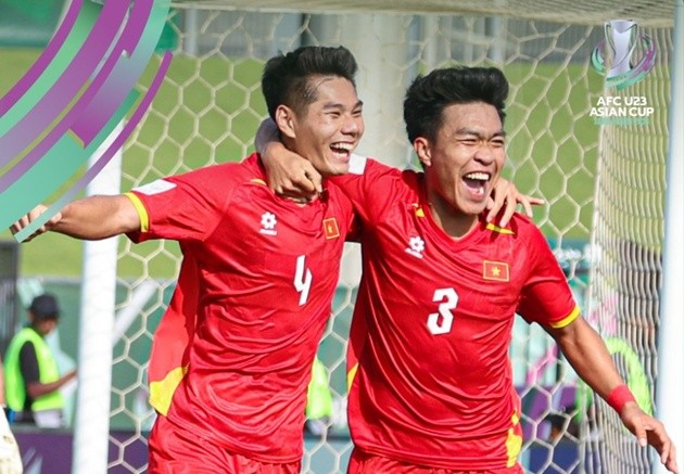 U23 Việt Nam và U23 Thái Lan có màn khởi đầu trái ngược ở giải châu lục năm nay.