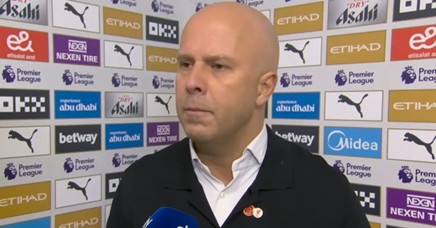 Slot hài lòng về cách chơi của Liverpool