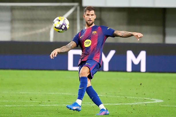 Inigo Martinez từng chơi ấn tượng trong màu áo Barcelona.