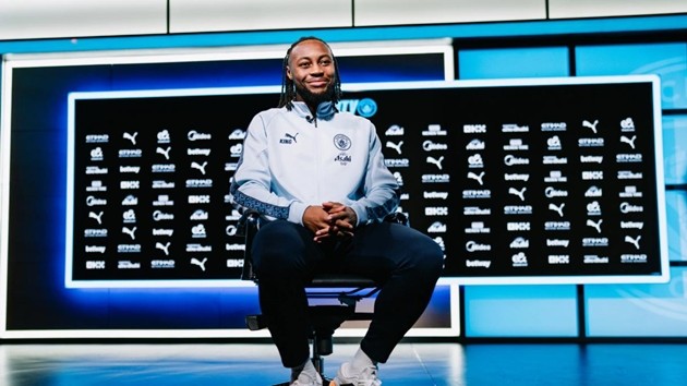 Antoine Semenyo chuyển sang khoác áo Manchester City.