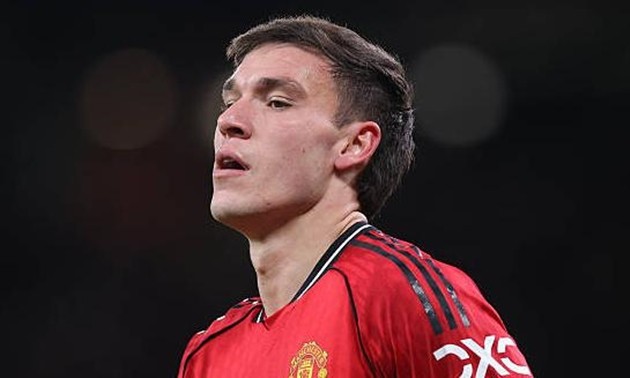 Ajax Amsterdam quan tâm đến Manuel Ugarte.