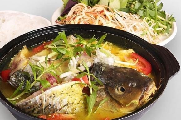 Nhiều nghiên cứu công bố trên tạp chí Frontiers in Nutrition cho thấy selen có trong cá nước ngọt giúp kích hoạt các enzyme chống oxy hóa và hỗ trợ chức năng tuyến giáp. 