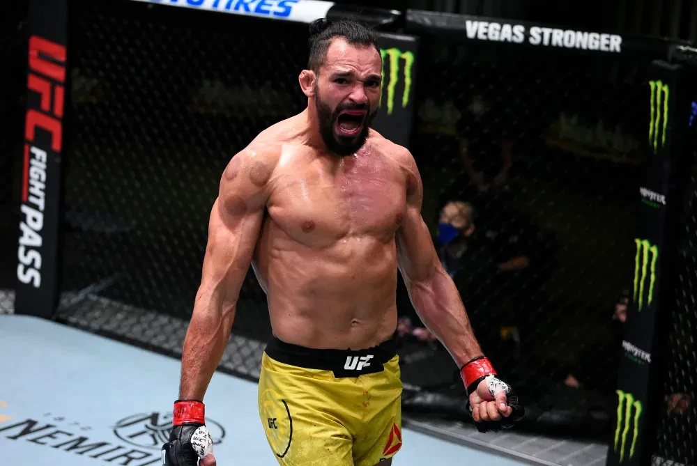 Sean Strickland trong một trận đấu tại UFC.
