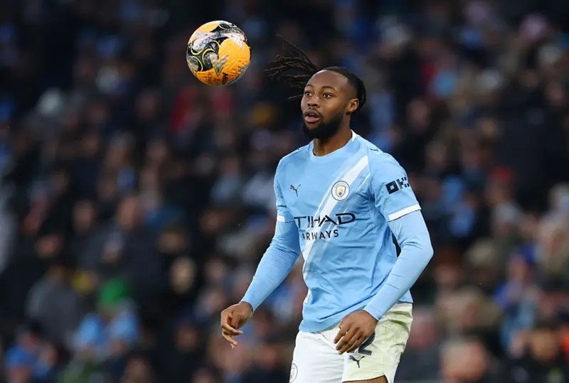 Semenyo vừa ghi bàn vừa kiến tạo.