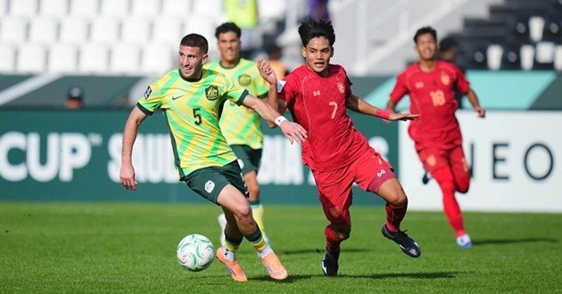 Thái Lan đã để thua ngày ra quân.