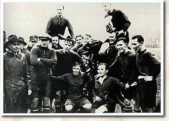 Nurnberg là nhà vô địch đầu tiên trong lịch sử DFB-Pokal.