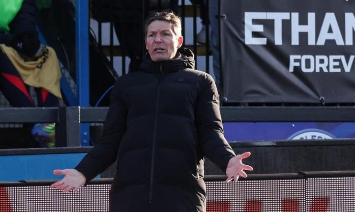 Glasner không thể hài lòng với các học trò.