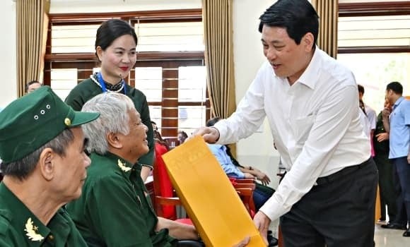 Kinh phí thực hiện việc tặng quà được bố trí trong Kế hoạch Ngân sách Nhà nước năm 2026.