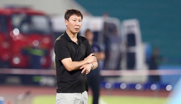 Ông Kim Sang-sik tính phương án khóa chặt hàng công U23 Saudi Arabia.