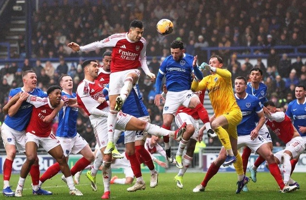 Bóng chết vẫn là vũ khí quan trọng của Arsenal.