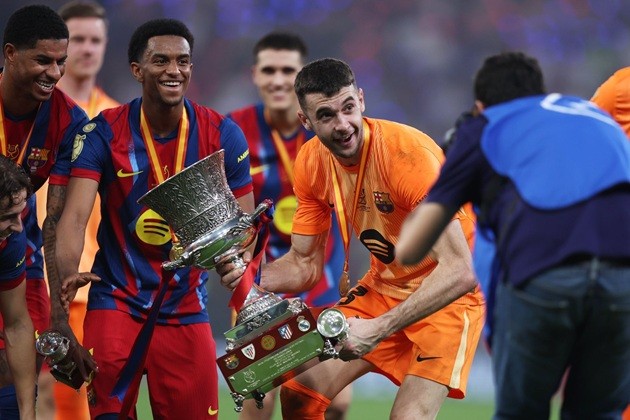  Garcia giành danh hiệu đầu tiên với Barca.