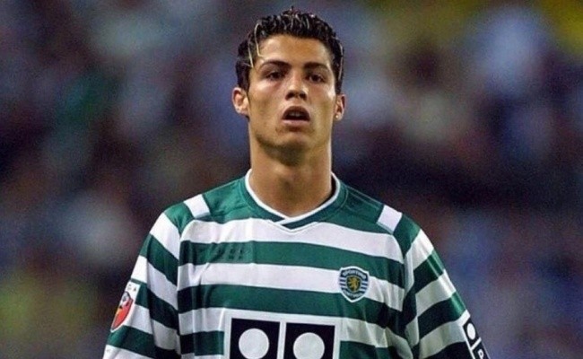 Ronaldo trong màu áo Sporting.