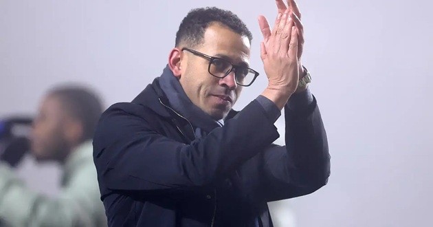  Rosenior đánh giá cao đội hình của Chelsea hiện tại.