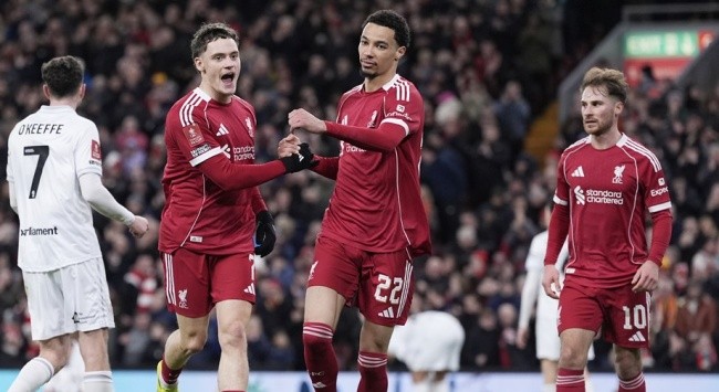 Liverpool giành chiến thắng 4-1.