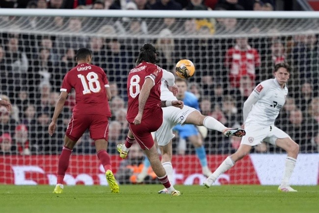 Dominik Szoboszlai ghi bàn đẳng cấp.