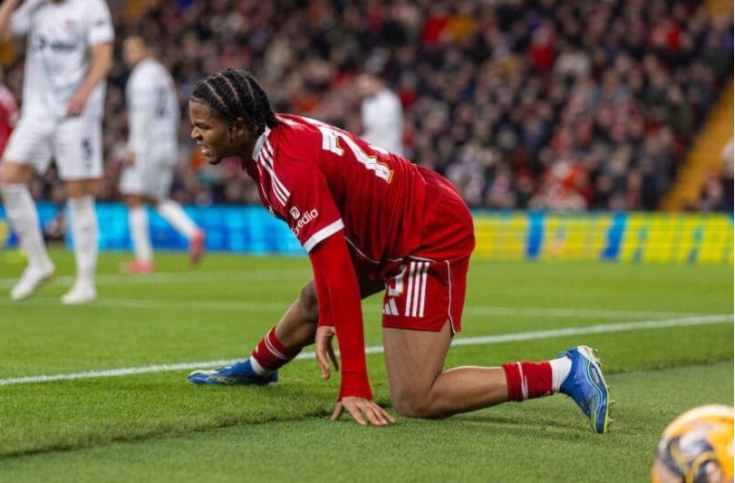 Ngumoha gặp một vấn đề và được cho ra nghỉ.