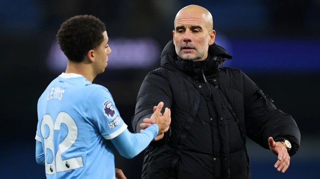 Pep đang xây dựng lại Man City bằng những nhân tố trẻ trung.