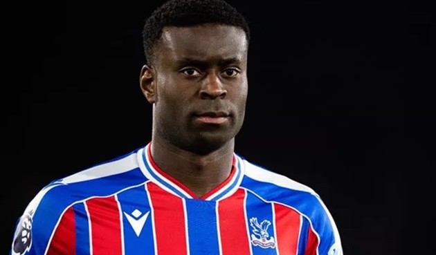 Tương lai của Guehi vẫn đang là ẩn số. 