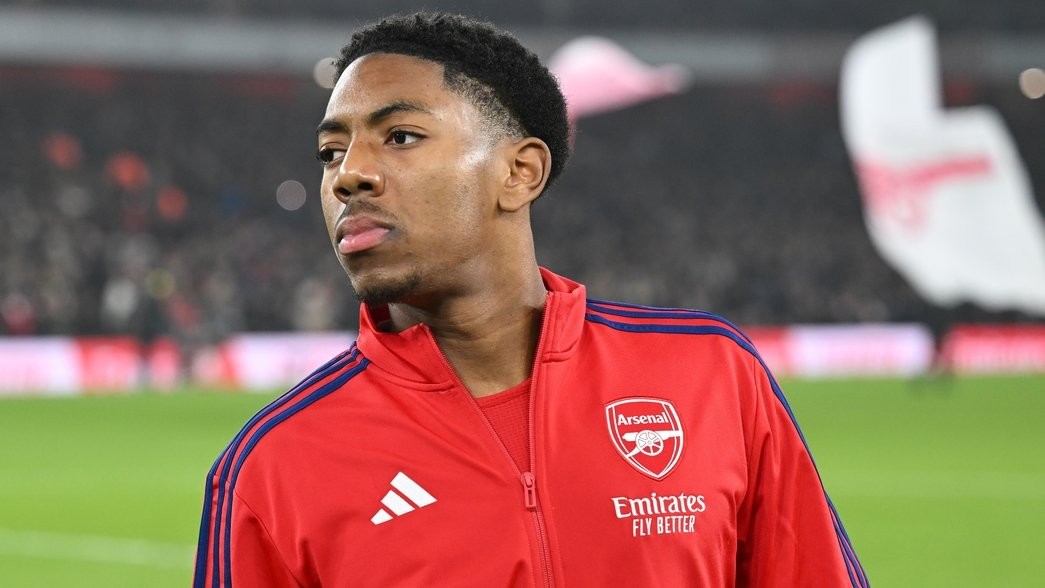 Darren Bent không yên tâm về Myles-Skelly.