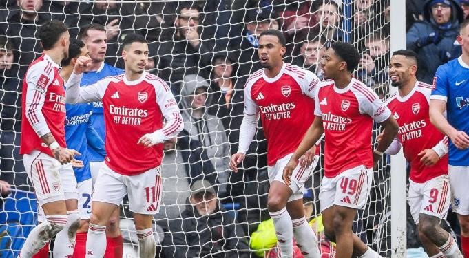 Arsenal là tập thể đáng sợ.