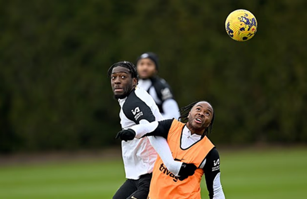 Sterling và Disasi không có nhiều cơ hội ở Chelsea dưới thời Maresca.