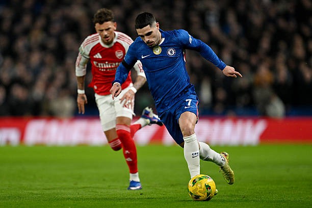 Rosenior đặc biệt hài lòng với Neto.