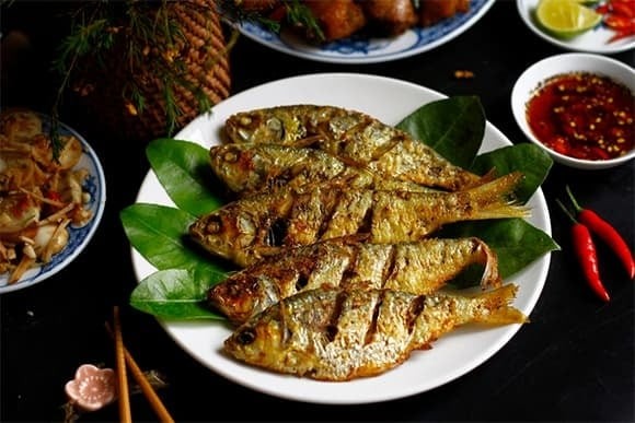 Một nghiên cứu công bố năm 2021 trên tạp chí Clinical Nutrition cho thấy, những người tiền tiểu đường ăn cá mòi hai lần mỗi tuần có nguy cơ tiến triển thành tiểu đường type 2 thấp hơn đáng kể. 