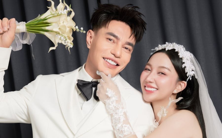 Vợ Lê Dương Bảo Lâm nói về việc sinh con thứ 4
