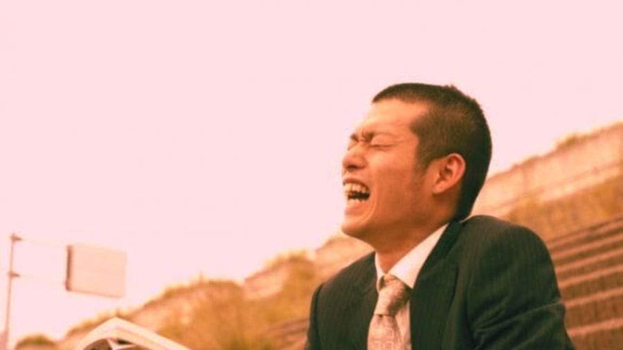 Một người đàn ông thường xuyên nói “sắp xong” nhưng hiếm khi hoàn thành đúng hẹn cho thấy sự thiếu nghiêm túc và tinh thần trách nhiệm kém.