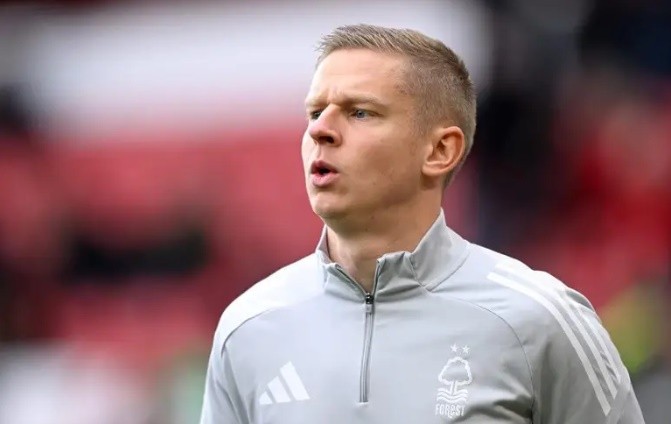 Zinchenko đứng trước tương lai bất định.