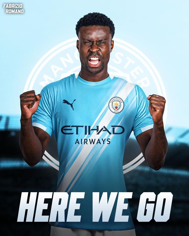 Guehi chuẩn bị trở thành tân binh của Man City.