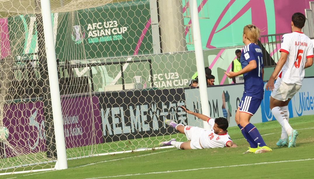 U23 Nhật Bản gỡ hòa 1-1 ngay sau giờ nghỉ giải lao.