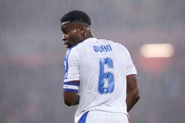 Guehi sắp gia nhập Man City dù từng nhận được sự quan tâm lớn của Liverpool.