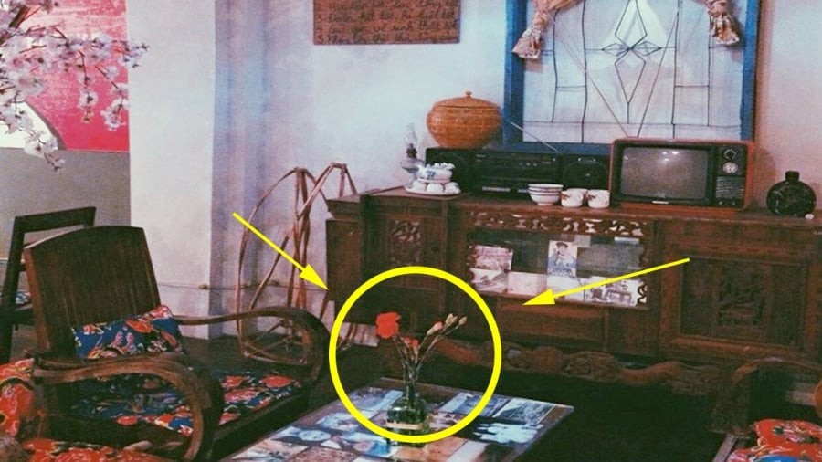 3 thứ đặt lên bàn trà nghèo khổ