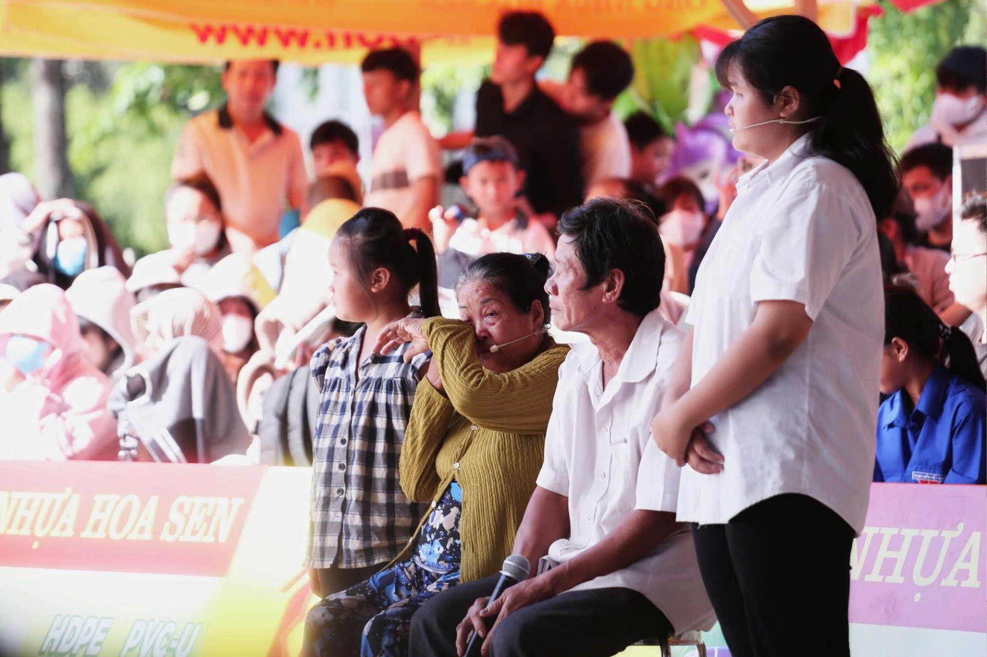 z7436195524120_2567599f26acd7b8c5f373089c0b20be