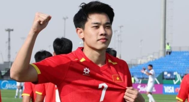 Đình Bắc làm theo đúng chỉ đạo của HLV Kim Sang-sik.