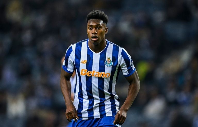 Aghehowa đang được đồn đoán với Spurs.