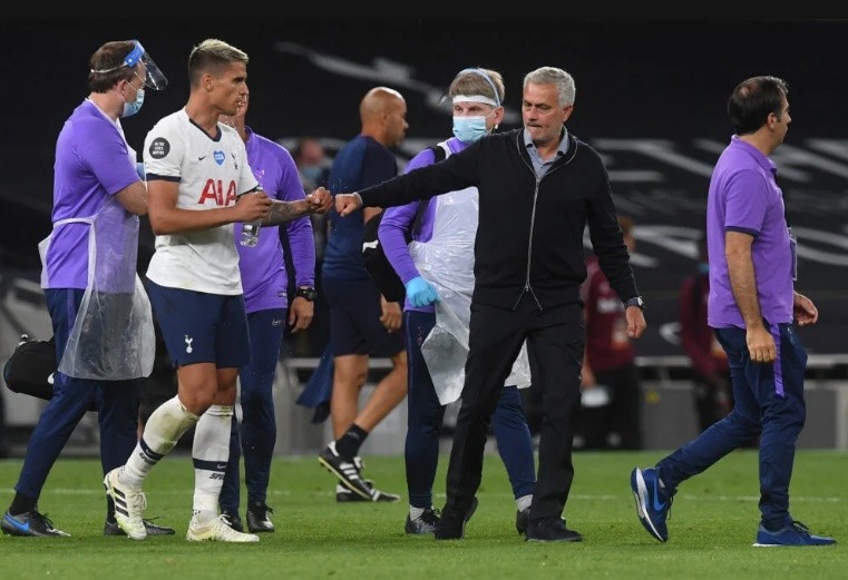 Lamela có mối quan hệ tốt với Mourinho.