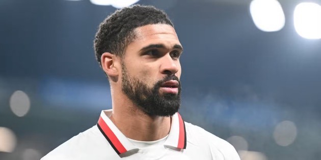 Ruben Loftus-Cheek được chào mời đến Man Utd.
