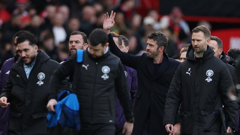  Carrick đã mở màn không thể tuyệt vời hơn.