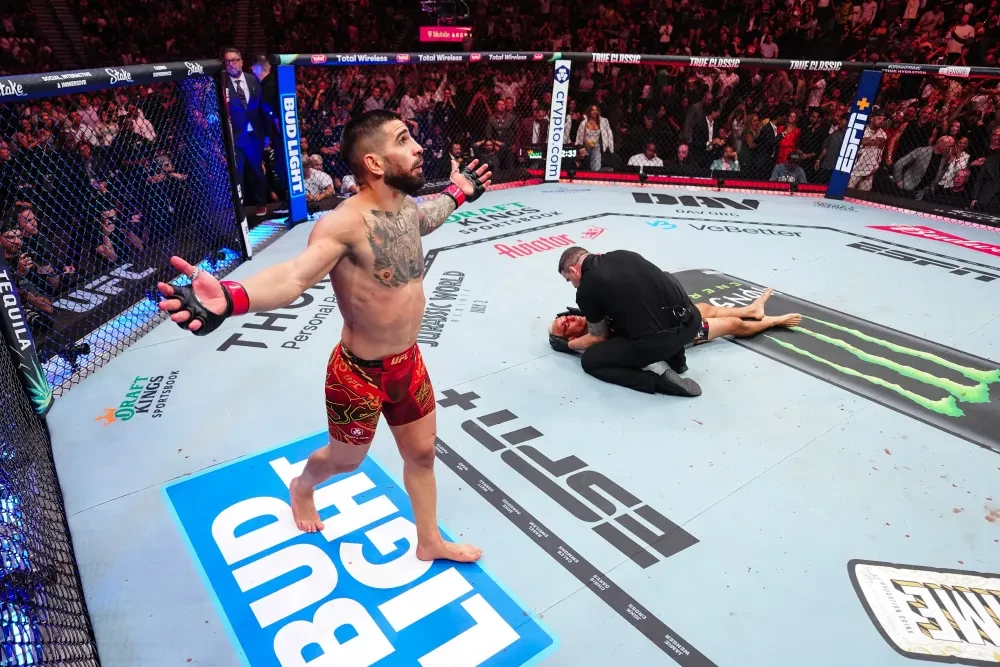 UFC 317: Topuria vs Oliveira