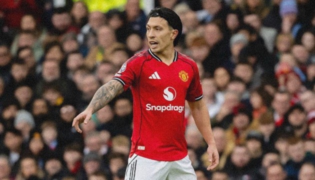 Lisandro Martinez có màn trình diễn ấn tượng trước Man City.