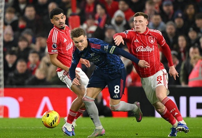 Martin Odegaard (6.6 điểm): Nhạc trưởng của đội khách đã trải qua 90 phút vô cùng khó khăn. Anh hoàn toàn bị chia cắt với các vệ tinh xung quanh và không thể tung ra được những đường chuyền 