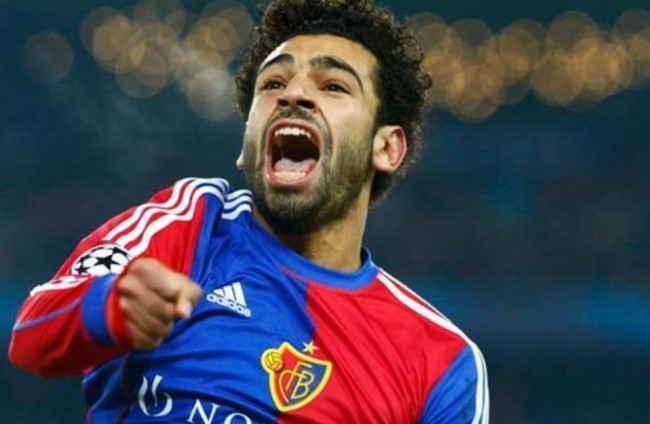 Salah trong màu áo Basel.