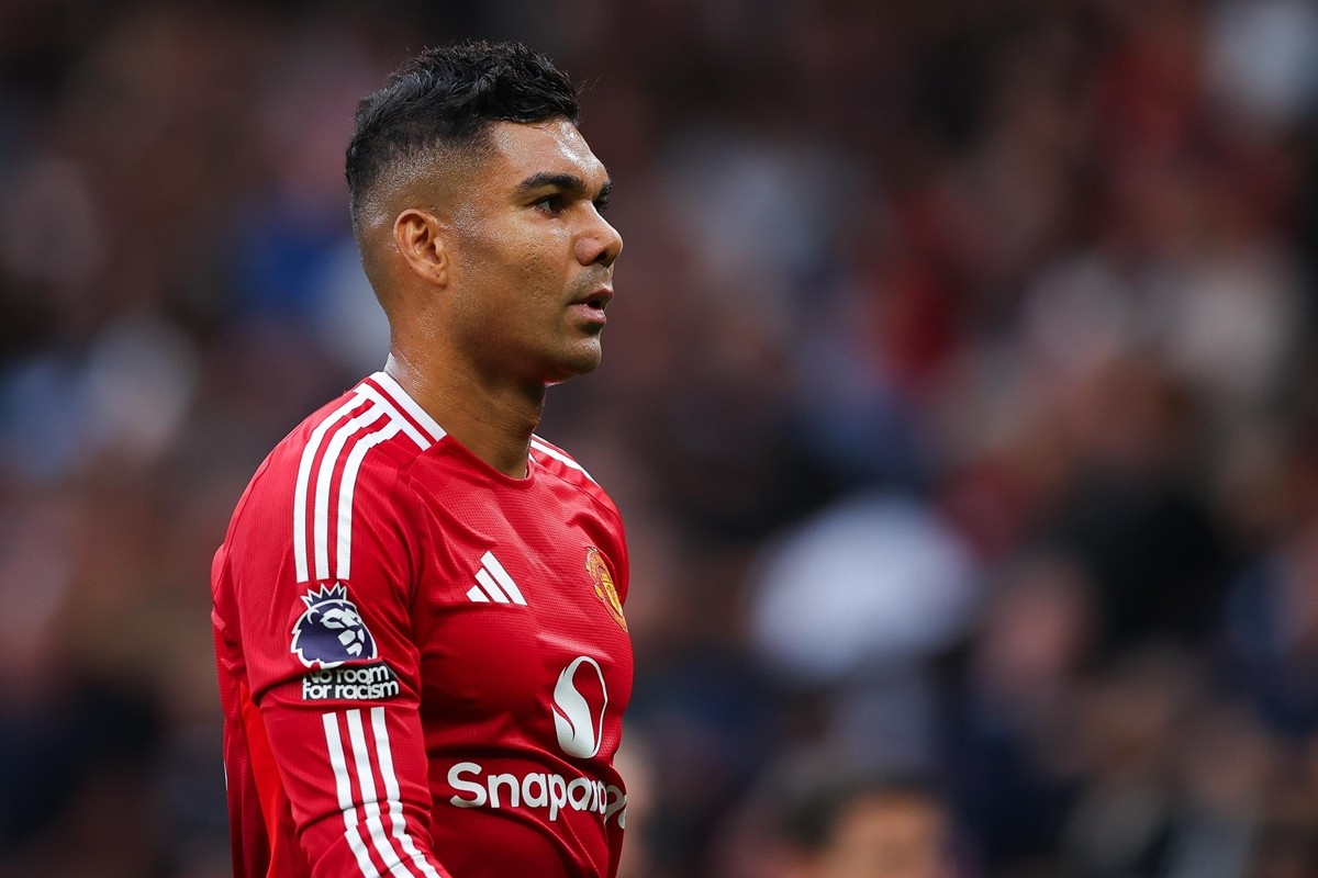 Casemiro chia sẻ về nội bộ Man Utd sau khi HLV Ruben Amorim ra đi.