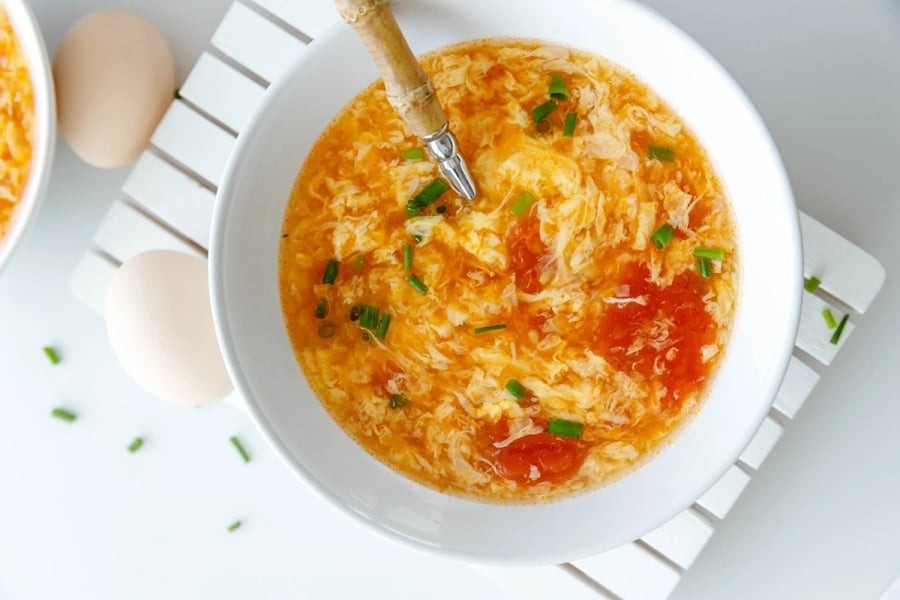 Cách nấu canh trứng cà chua ngon