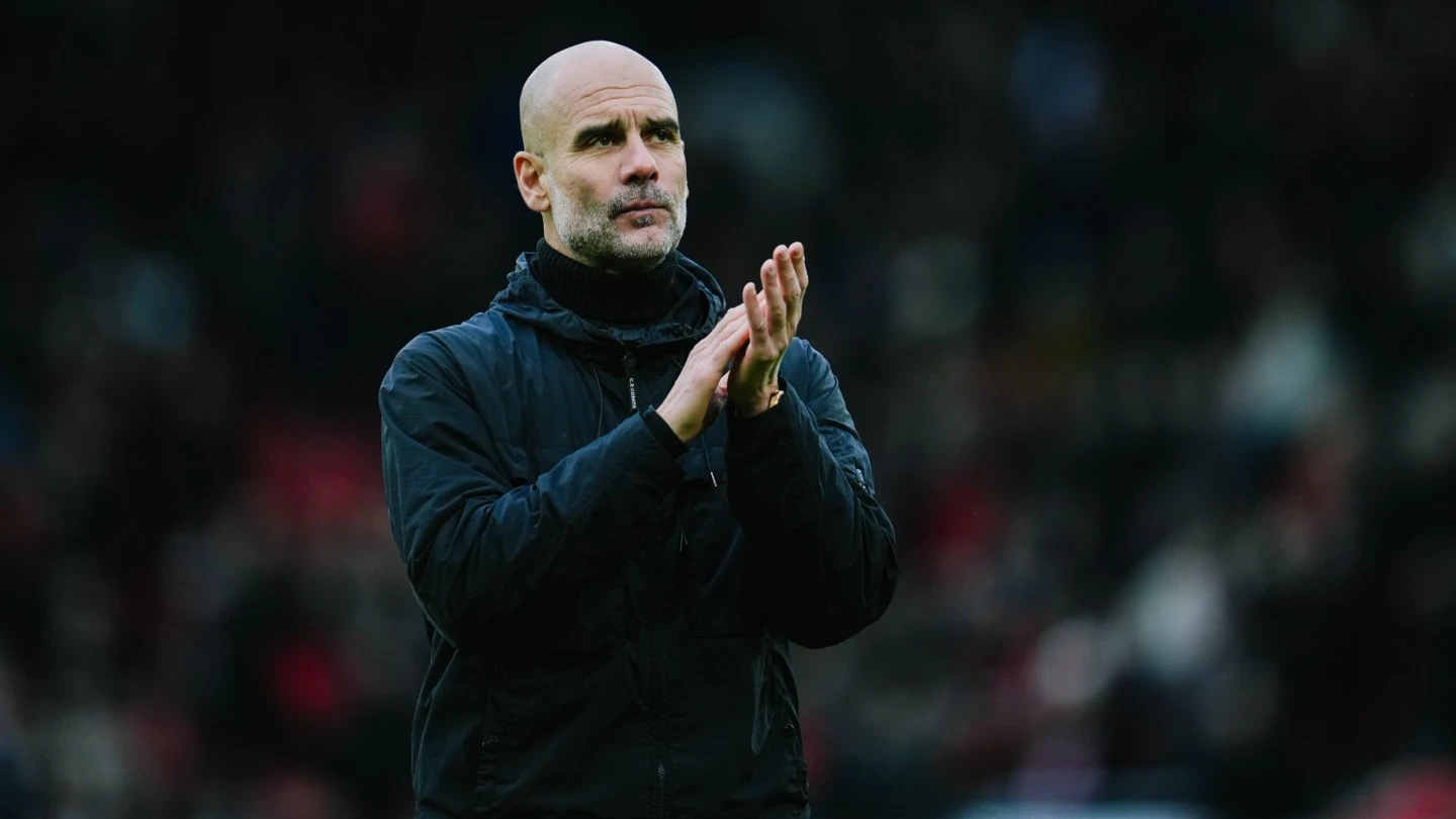 Pep cập nhật về tình hình lực lượng của Man City. 